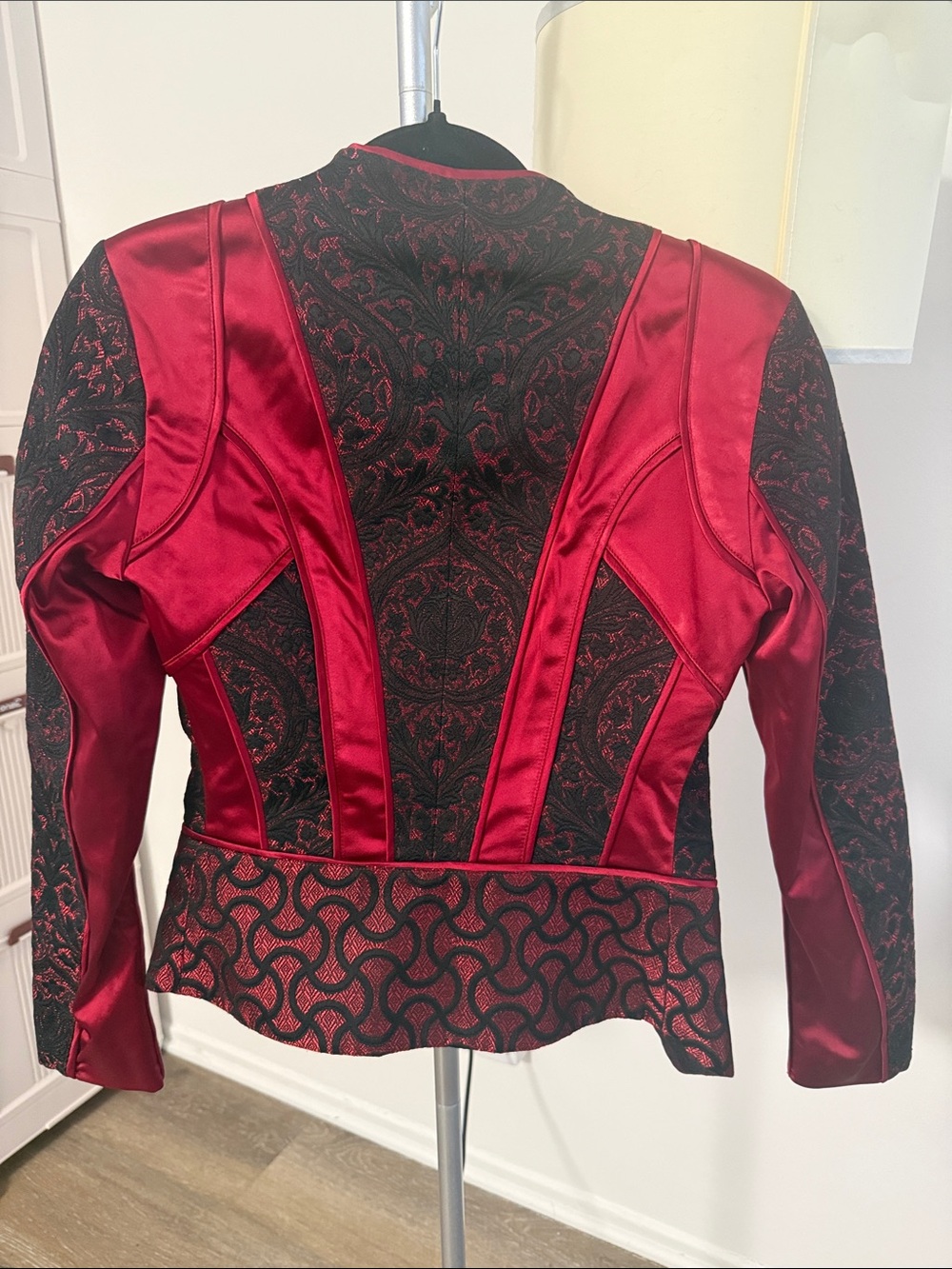 bebe Red and Black Sculpted Jacquard Satin-Trim Blazer - Picture 2 of 4